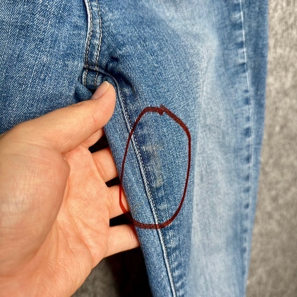 Paige Women's Colette Crop Flare Jeans in Brantley Destructed-Sz 28 - Picture 8 of 8